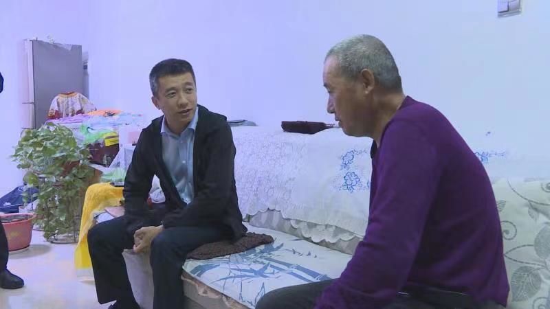 副县长王涛深入庆瑞街道庆发社区开展万名党员干部“进社区、走小区、交朋友、办实事”主题活动