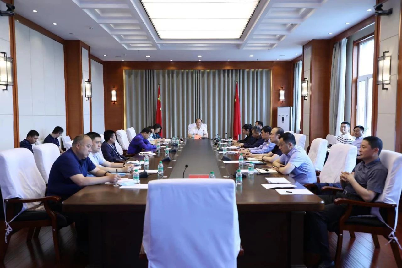 我县召开万名党员干部“进社区、走小区、交朋友、办实事”主题活动推进会议
