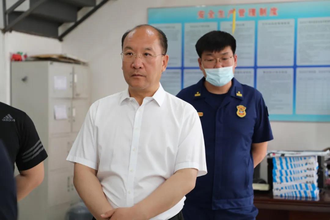 县委书记于雷检查安全生产工作