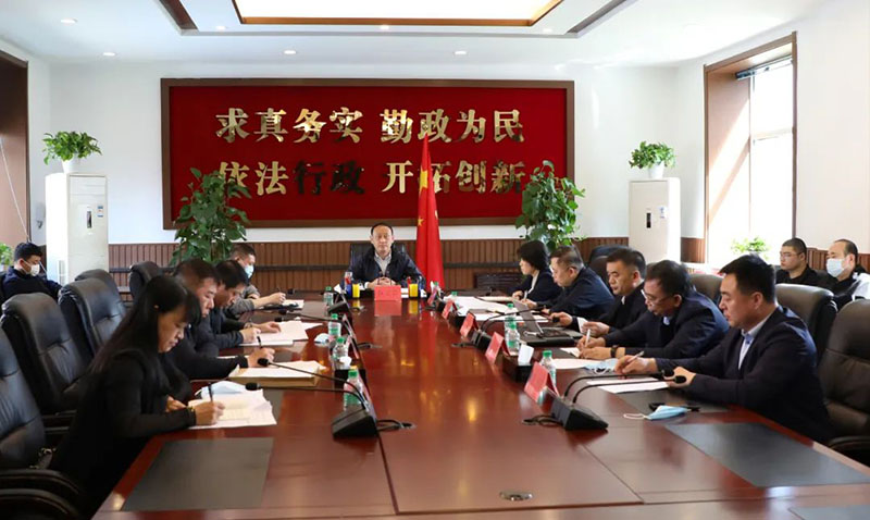 仇文会主持召开全县经济指标运行和基础设施项目谋划调度会议