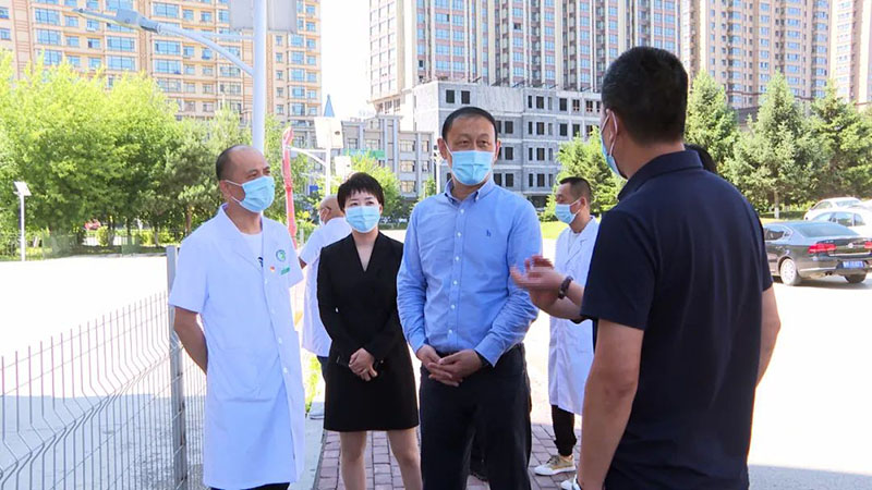 仇文会检查指导疫情防控工作