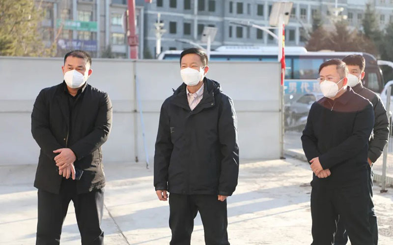 慕海军深入集中医学隔离观察点检查指导疫情防控工作